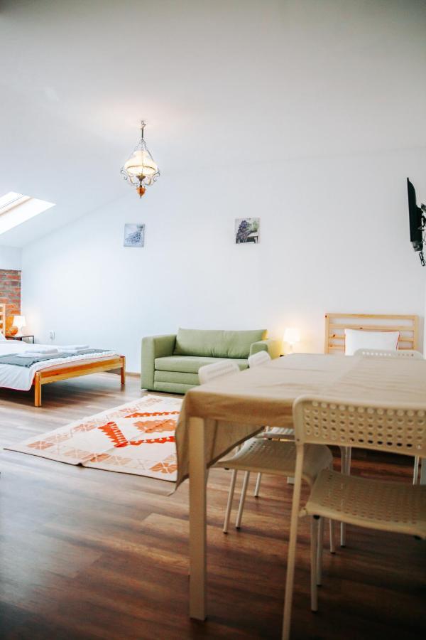 Kali Host Home Away From Home Târgu-Mureş 외부 사진